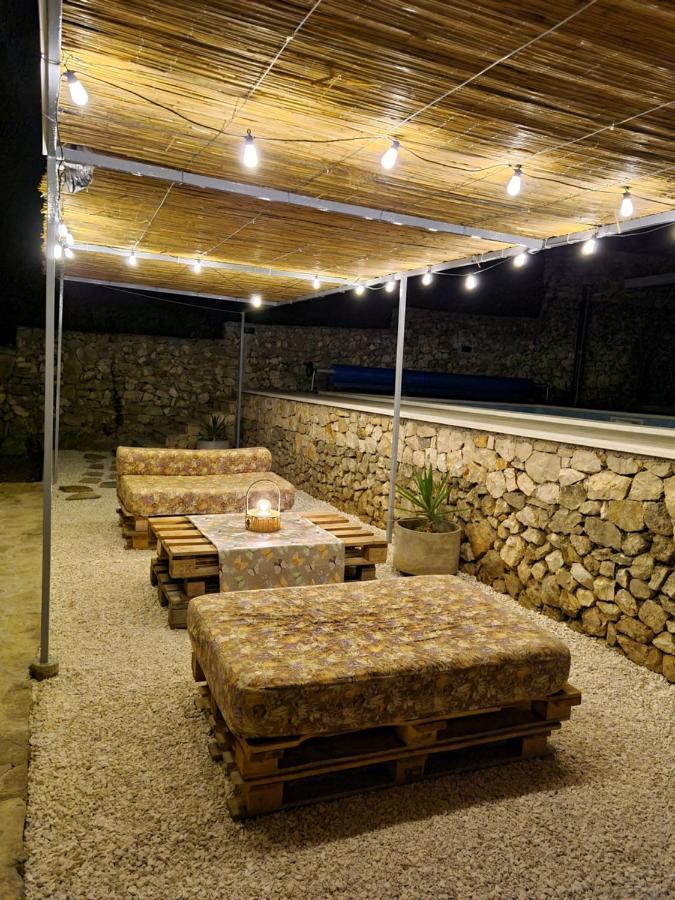 Вілла Olive Tree - House With Pool Вінішчє Екстер'єр фото